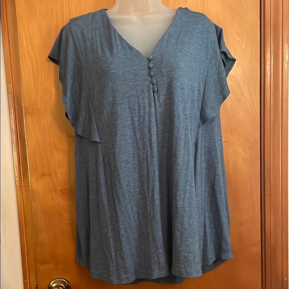 Liz Claiborne Blue Flutter Sleeve Top